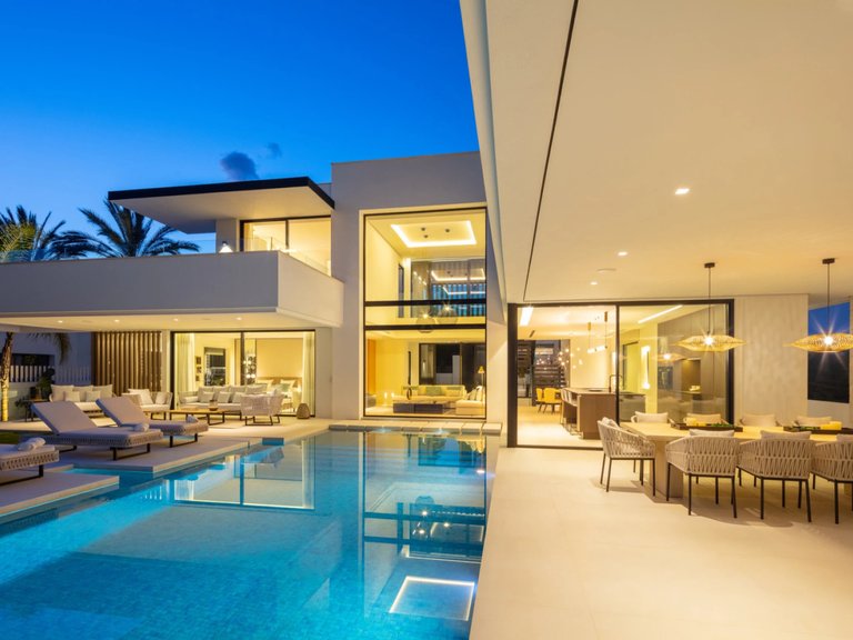Villa for Sale in Nueva Andalucia, Marbella, Malaga 22