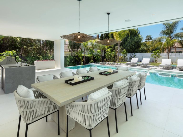 Villa for Sale in Nueva Andalucia, Marbella, Malaga 10
