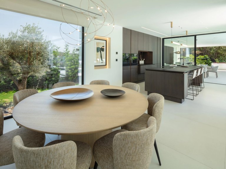 Villa for Sale in Nueva Andalucia, Marbella, Malaga 9