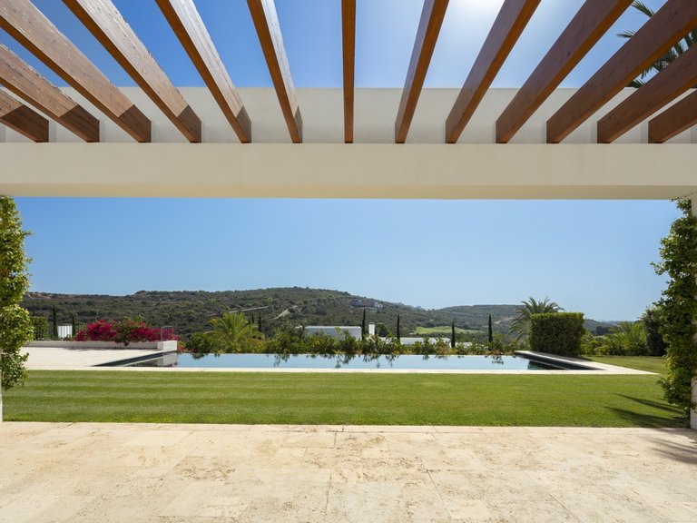 Villa for Sale in Casares del Sol - Casares Golf, Casares, Malaga 8