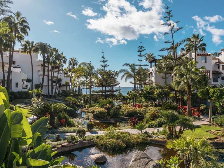 Apartment for Sale in Marbella Golden Mile, Marbella, Malaga 11