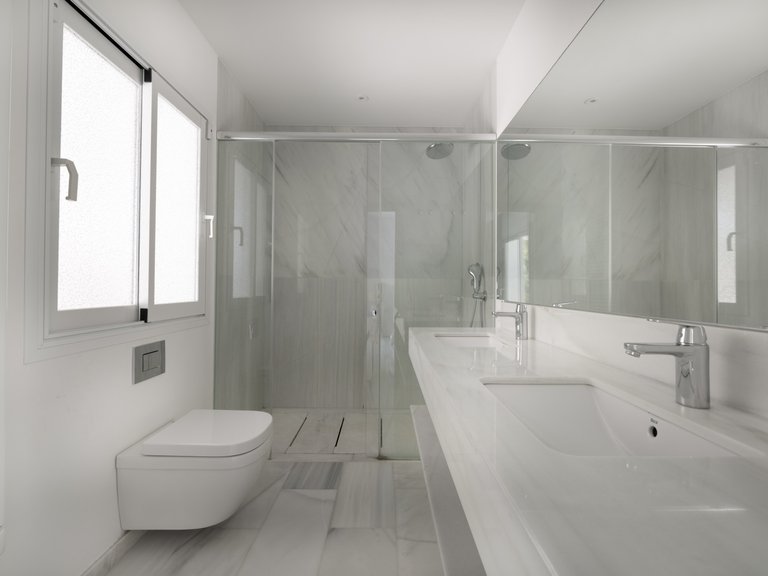 Villa for Sale in Marbella Este, Marbella, Malaga 17