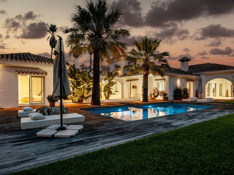 Villa for Sale in Marbella Este, Marbella, Malaga 15