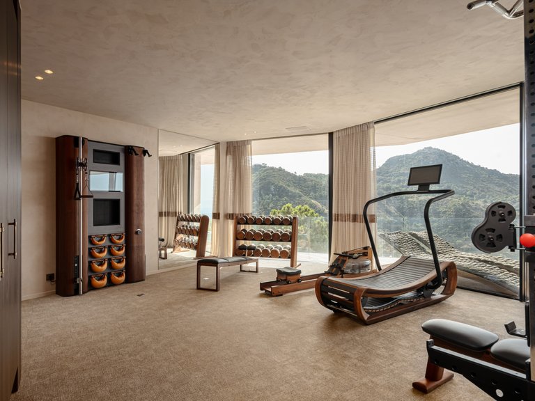 Villa for Sale in Monte Mayor, Benahavis, Malaga 7