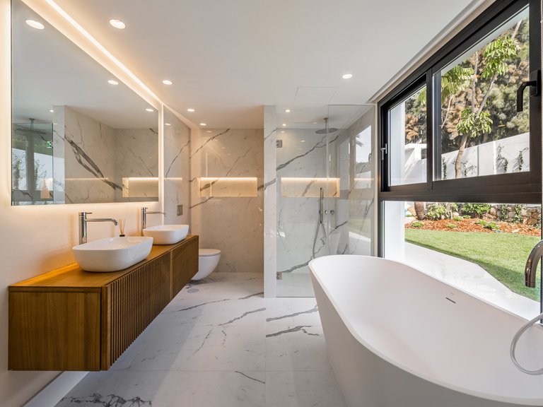 Villa for Sale in Estepona, Malaga 6
