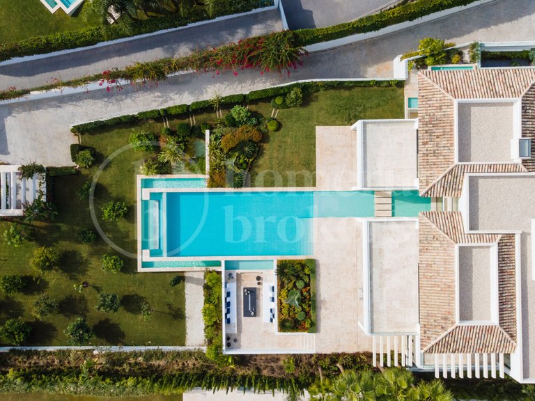 Villa for Sale in Nueva Andalucia, Marbella, Malaga 4