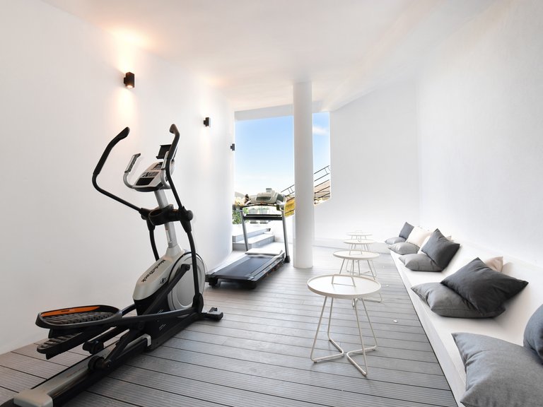 Villa for Sale in Nueva Andalucia, Marbella, Malaga 28