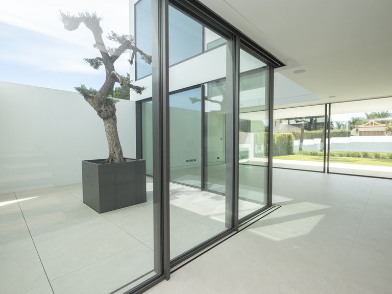 Villa for Sale in Nueva Andalucia, Marbella, Malaga 25
