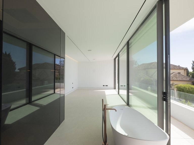 Villa for Sale in Nueva Andalucia, Marbella, Malaga 30