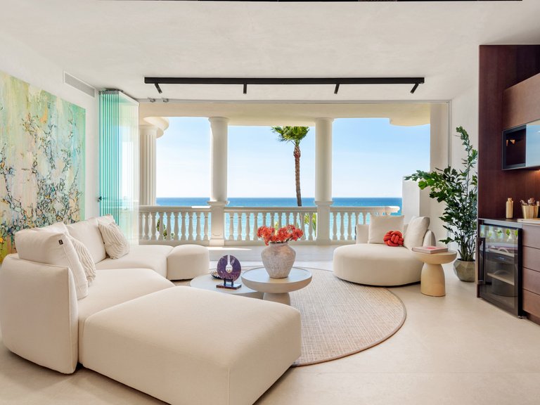 Apartment for Sale in Marbella Golden Mile, Marbella, Malaga 1