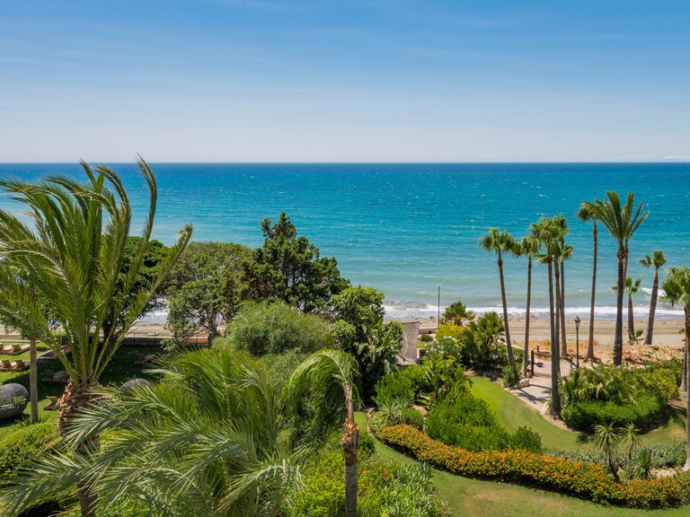 Apartment for Sale in Marbella Golden Mile, Marbella, Malaga 4