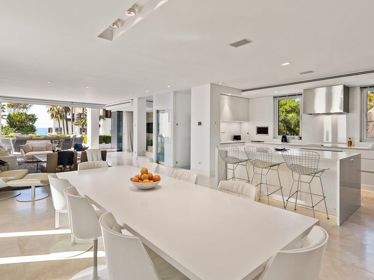 Villa for Sale in Marbella Golden Mile, Marbella, Malaga 15