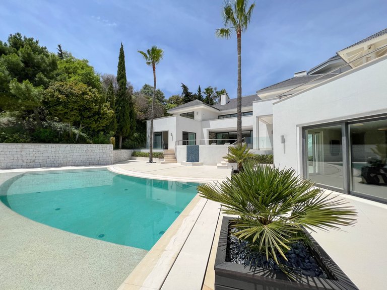 Villa for Sale in La Zagaleta, Benahavis, Malaga 2