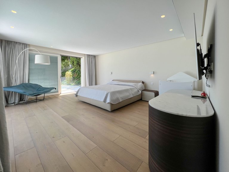 Villa for Sale in La Zagaleta, Benahavis, Malaga 36