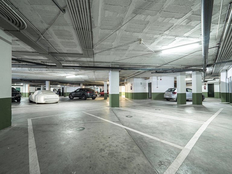 Apartment for Sale in Marbella - Puerto Banus, Marbella, Malaga 4