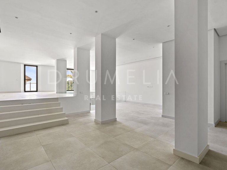 Villa for Sale in El Madroñal, Benahavis, Malaga 33
