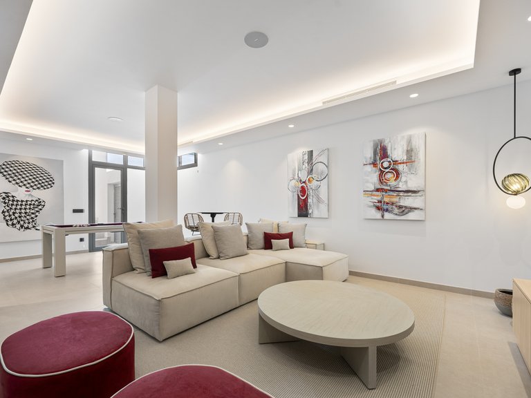 Villa for Sale in Nueva Andalucia, Marbella, Malaga 43