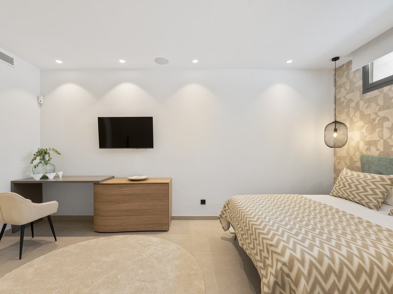 Villa for Sale in Nueva Andalucia, Marbella, Malaga 38