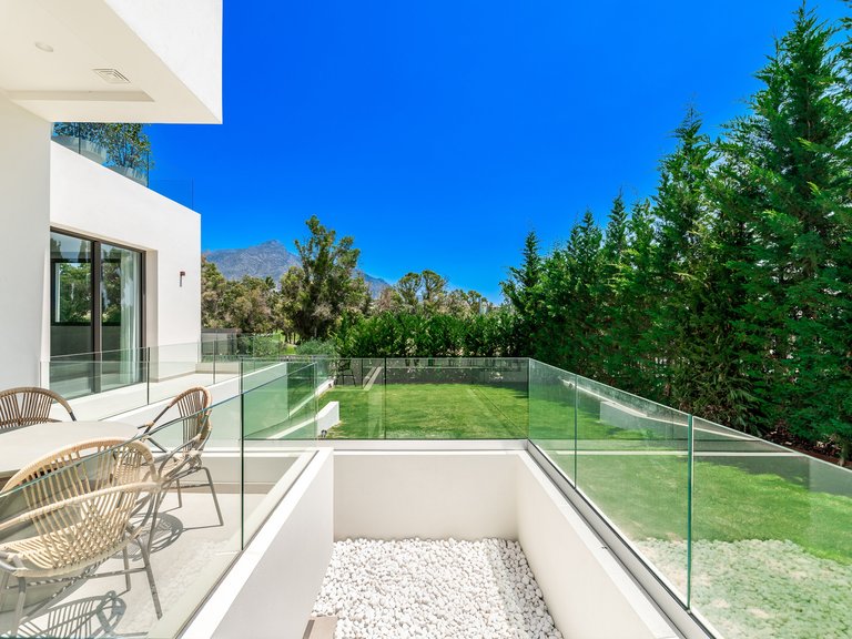 Villa for Sale in Nueva Andalucia, Marbella, Malaga 10