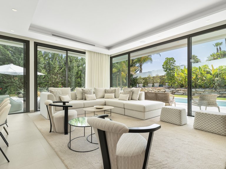 Villa for Sale in Nueva Andalucia, Marbella, Malaga 30