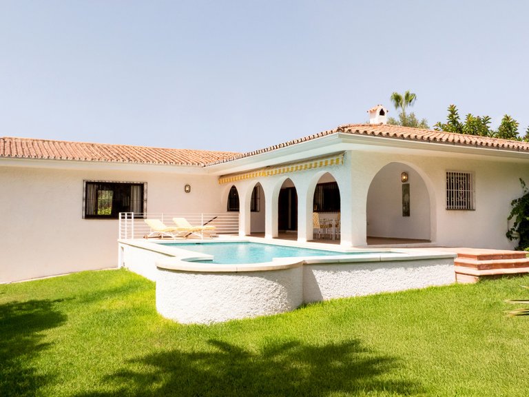 Villa for Sale in San Pedro De Alcantara, Malaga 46
