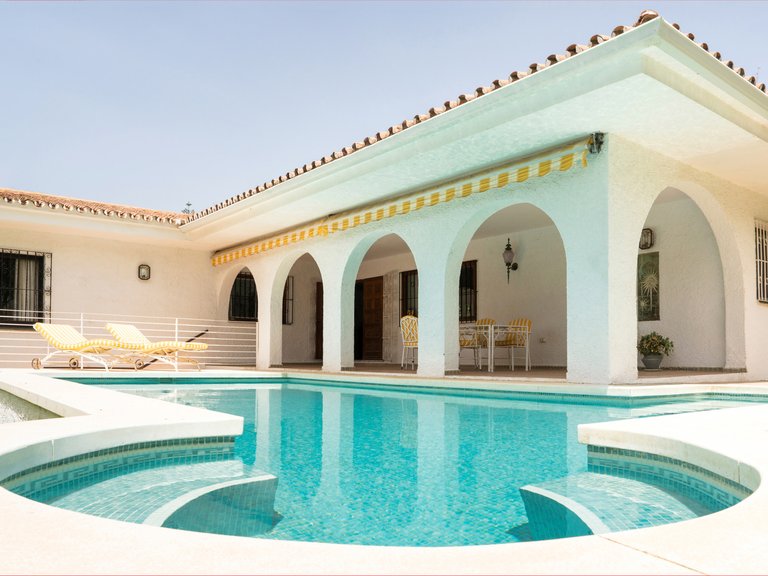 Villa for Sale in San Pedro De Alcantara, Malaga 3