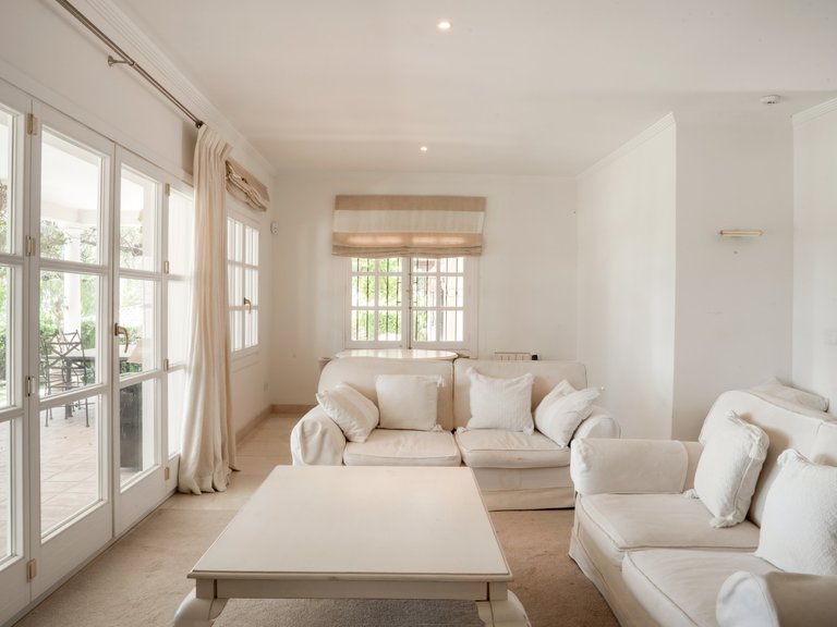 Villa for Sale in Estepona East, Estepona, Malaga 13