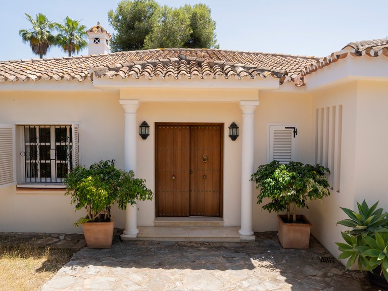 Villa for Sale in Estepona East, Estepona, Malaga 6