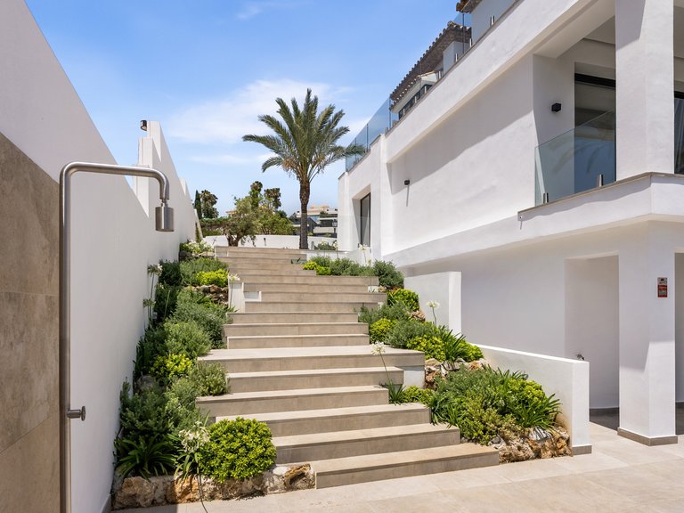 Villa for Sale in Los Flamingos, Benahavis, Malaga 8