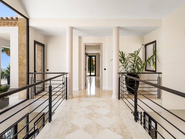 Villa for Sale in Los Flamingos, Benahavis, Malaga 24