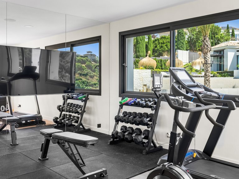 Villa for Sale in Los Flamingos, Benahavis, Malaga 35