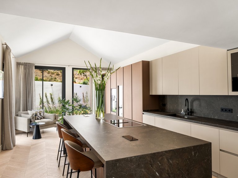 Villa for Sale in Los Flamingos, Benahavis, Malaga 14