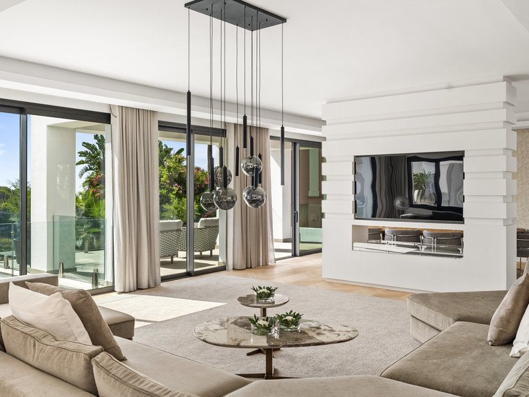 Villa for Sale in Los Flamingos, Benahavis, Malaga 12