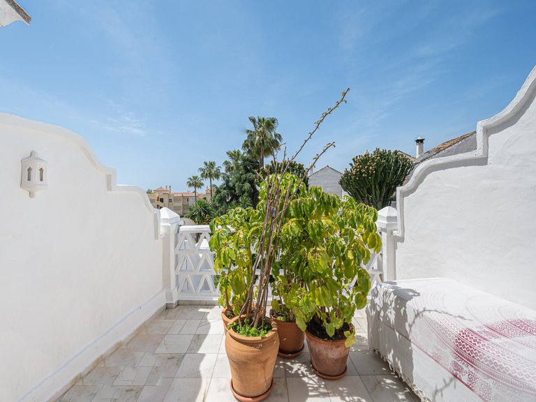 Town House for Sale in Marbella Golden Mile, Marbella, Malaga 21