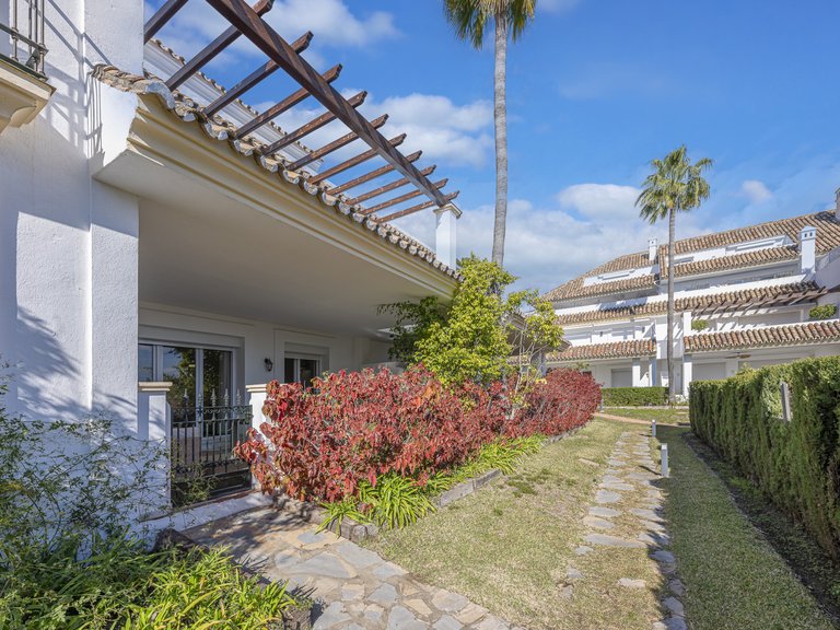 Apartment for Sale in Marbella Golden Mile, Marbella, Malaga 31