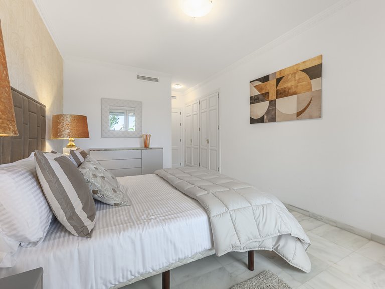 Apartment for Sale in Marbella Golden Mile, Marbella, Malaga 21
