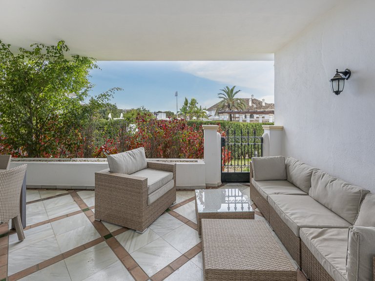 Apartment for Sale in Marbella Golden Mile, Marbella, Malaga 17