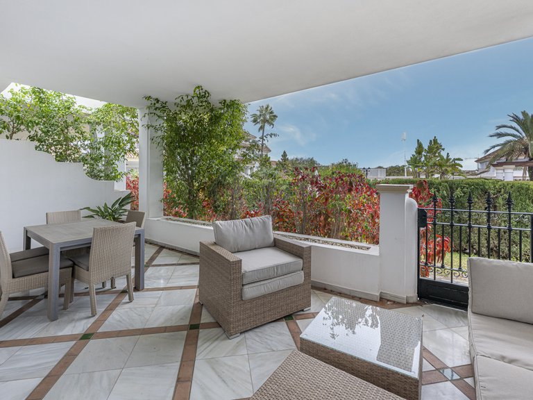 Apartment for Sale in Marbella Golden Mile, Marbella, Malaga 10