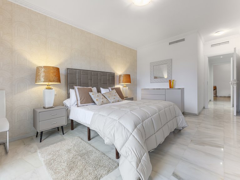 Apartment for Sale in Marbella Golden Mile, Marbella, Malaga 20
