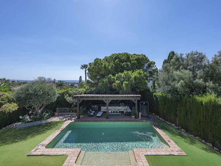 Villa for Sale in Marbella Golden Mile, Marbella, Malaga 31