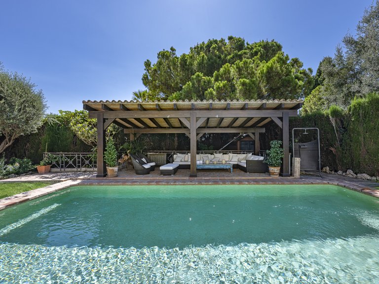 Villa for Sale in Marbella Golden Mile, Marbella, Malaga 16