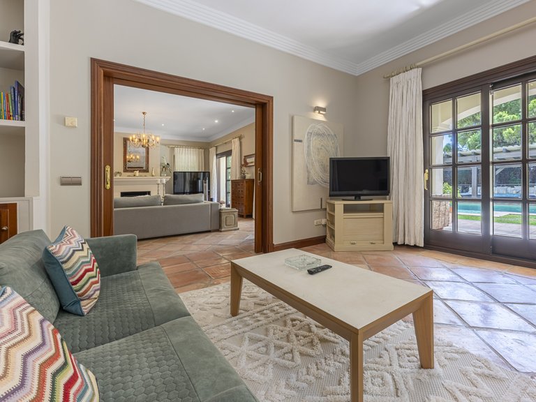 Villa for Sale in Marbella Golden Mile, Marbella, Malaga 8