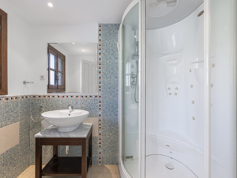 Town House for Sale in Marbella Golden Mile, Marbella, Malaga 27