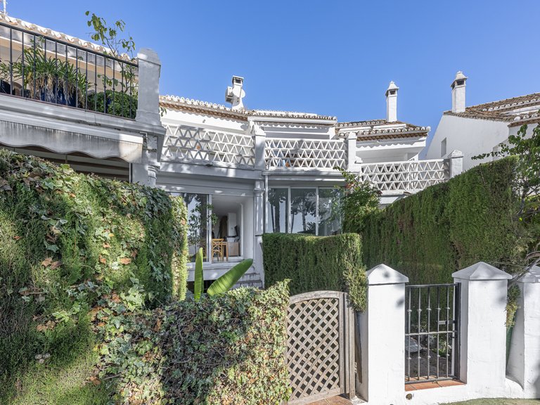 Town House for Sale in Marbella Golden Mile, Marbella, Malaga 10