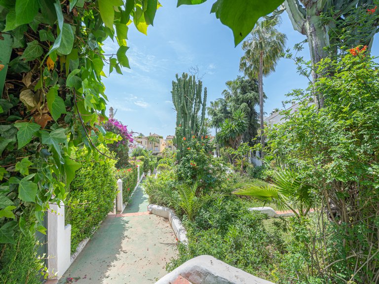 Town House for Sale in Marbella Golden Mile, Marbella, Malaga 36