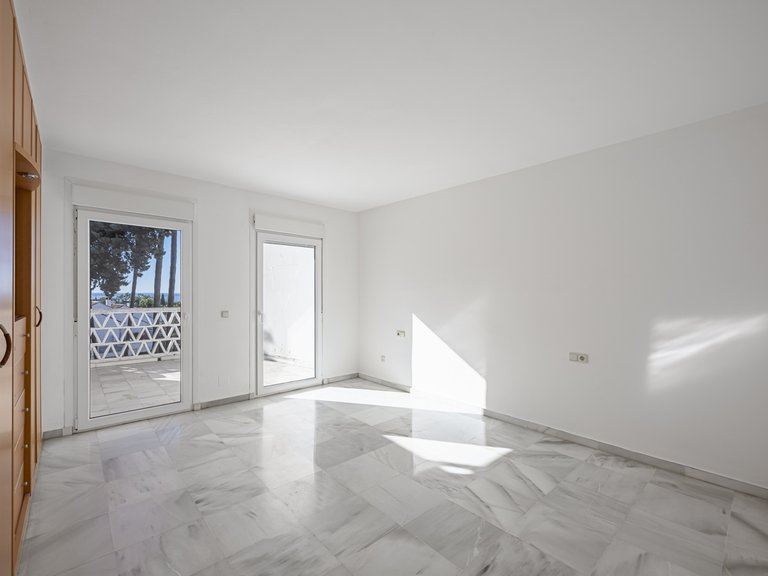 Town House for Sale in Marbella Golden Mile, Marbella, Malaga 23