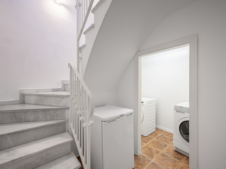 Town House for Sale in Marbella Golden Mile, Marbella, Malaga 31