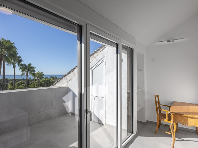 Town House for Sale in Marbella Golden Mile, Marbella, Malaga 21