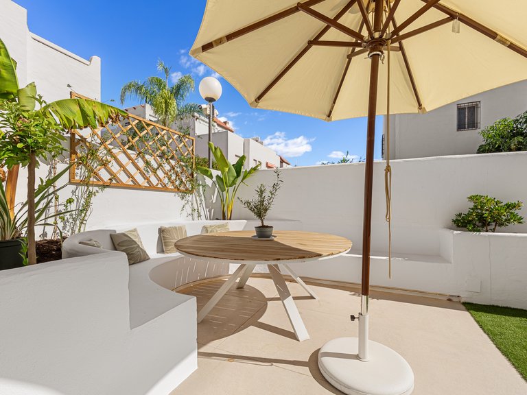 Town House for Sale in Marbella Golden Mile, Marbella, Malaga 13