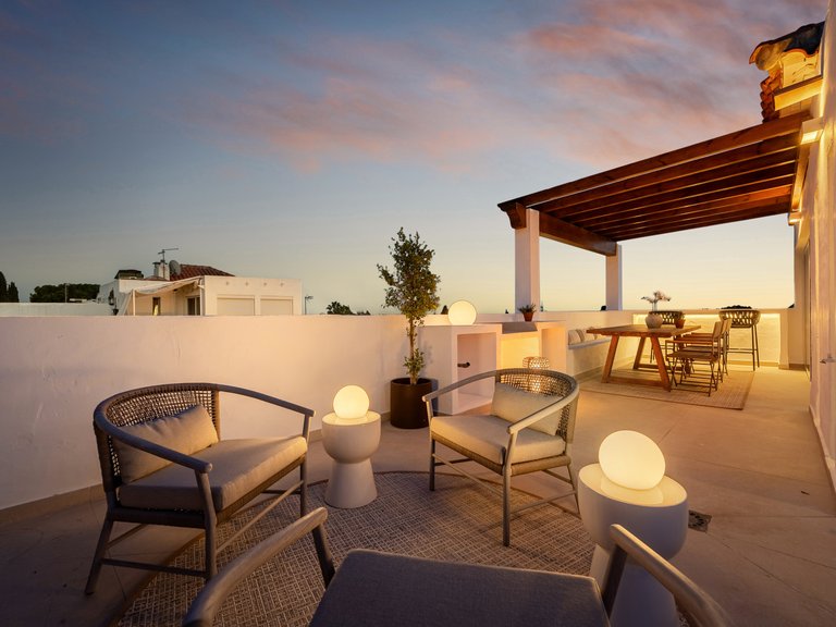 Town House for Sale in Marbella Golden Mile, Marbella, Malaga 17